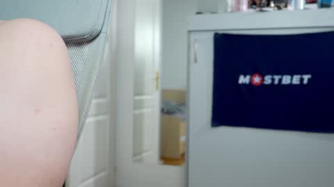 CUSTOM PHOTOS AND VIDEOS -  online show from 7, 1, 2025