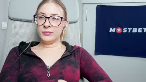 CUSTOM PHOTOS AND VIDEOS -  online show from 12, 1, 2025