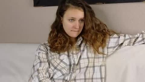 Lily online show from 7, 11, 2025