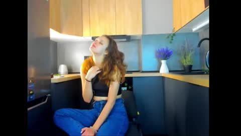 Lily online show from 25, 11, 2025