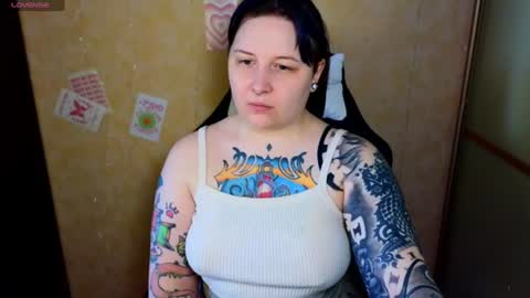 Snapshot of foxgirlandmerguis chatting on 2, 7, 2026 Belinda online show from 2, 7, 2026