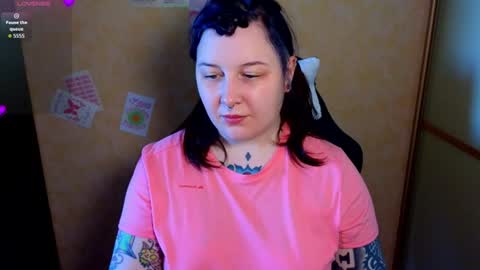 Snapshot of foxgirlandmerguis chatting on 18, 7, 2026 Belinda online show from 18, 7, 2026