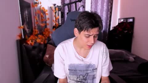 Foxicfu online show from 11, 11, 2025