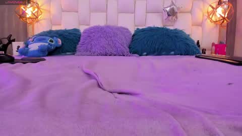 Foxxy  online show from 25, 4, 2026