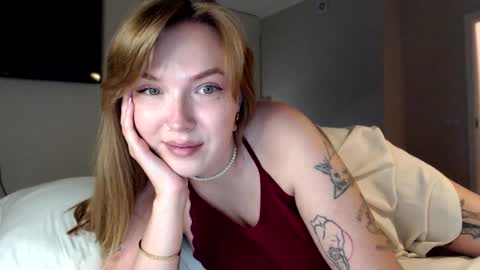 Snapshot of foxxycindy chatting on 11, 9, 2025 Cindy online show from 11, 9, 2025