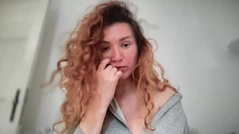 foxy_and_classy online show from 27, 4, 2026