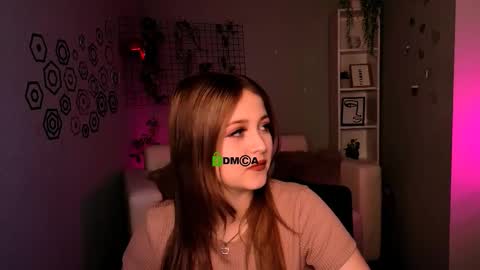 Foxy online show from 6, 3, 2026