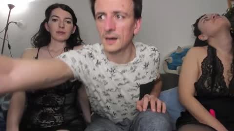 Snapshot of foxycam chatting on 7, 3, 2026 Foxy online show from 7, 3, 2026