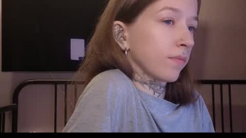 fran_bow online show from 12, 3, 2026