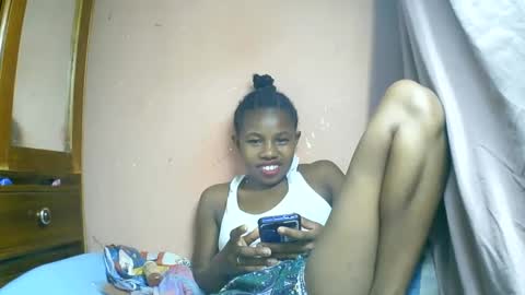 Snapshot of franciefrancie chatting on 5, 3, 2025 francilla online show from 5, 3, 2025