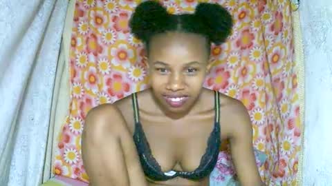 Snapshot of franciefrancie chatting on 17, 11, 2025 francilla online show from 17, 11, 2025