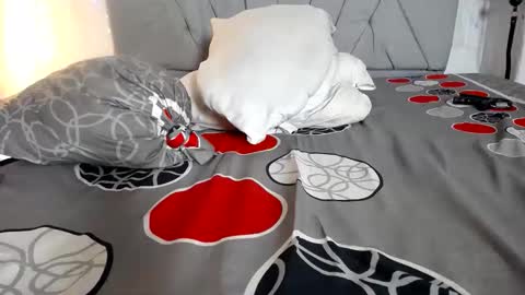 francihot4 online show from 17, 1, 2026