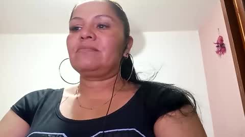 Snapshot of francy_froz chatting on 15, 2, 2025 francy froz online show from 15, 2, 2025