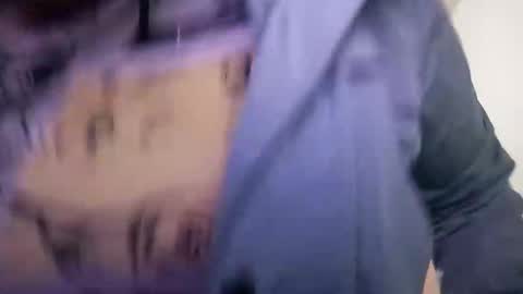 Snapshot of francy_froz chatting on 4, 3, 2025 francy froz online show from 4, 3, 2025