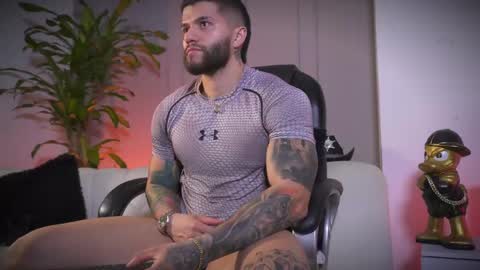 Frank Farrell. Hey remember to give me a thumbs up Ty online show from 28, 4, 2026