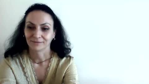 frankieteasing online show from 5, 1, 2025