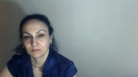 frankieteasing online show from 9, 4, 2026