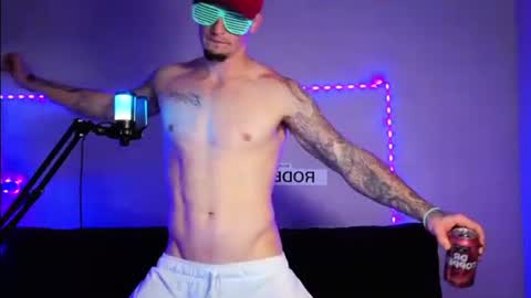 Snapshot of frankoafterdark chatting on 11, 11, 2025 Franco online show from 11, 11, 2025