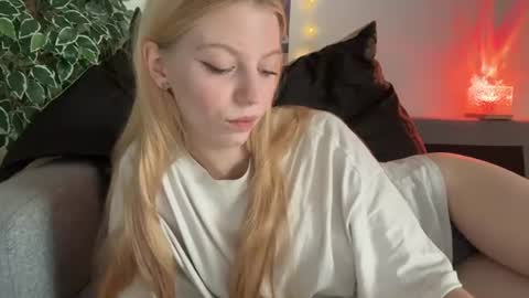 franny_fresh online show from 18, 7, 2026