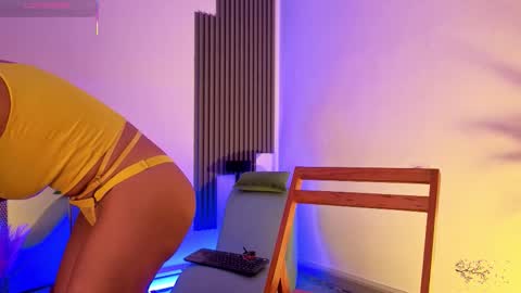 Snapshot of fransheskarossi_ chatting on 5, 3, 2026 Fransheska online show from 5, 3, 2026