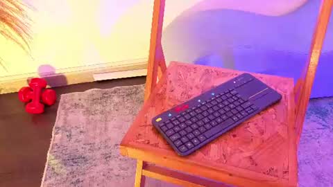 Fransheska online show from 11, 7, 2026