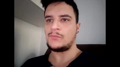 Snapshot of fraromeo2 chatting on 4, 1, 2025 fraromeo2 online show from 4, 1, 2025