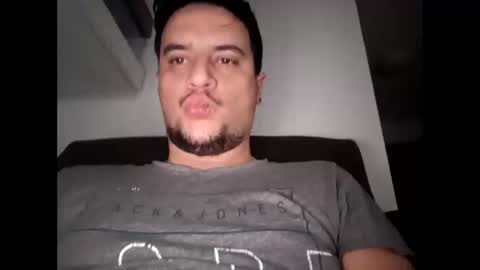 Snapshot of fraromeo2 chatting on 1, 3, 2025 fraromeo2 online show from 1, 3, 2025