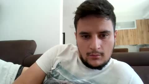 Snapshot of fraromeo2 chatting on 7, 10, 2025 fraromeo2 online show from 7, 10, 2025