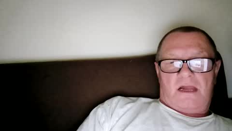 Wolfi online show from 4, 6, 2026