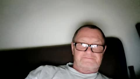 Wolfi online show from 10, 6, 2026