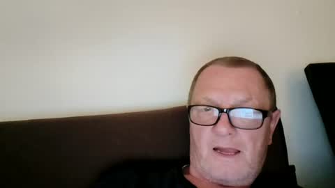 Wolfi online show from 15, 6, 2026