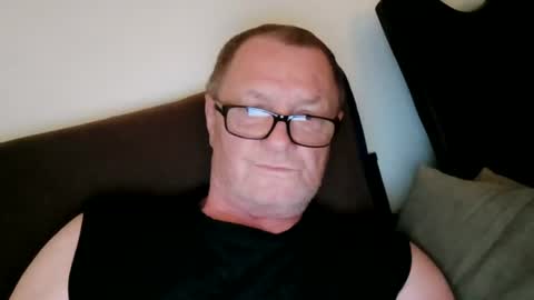 Wolfi online show from 21, 6, 2026