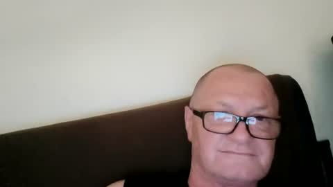 Wolfi online show from 25, 6, 2026