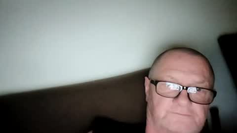 Wolfi online show from 28, 6, 2026