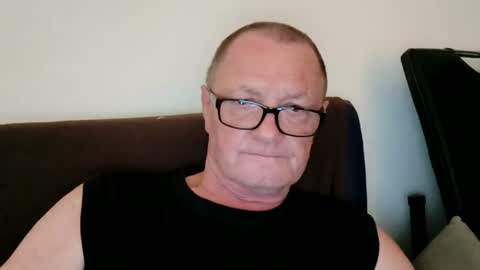 Wolfi online show from 13, 7, 2026