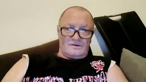 Wolfi online show from 2, 8, 2026