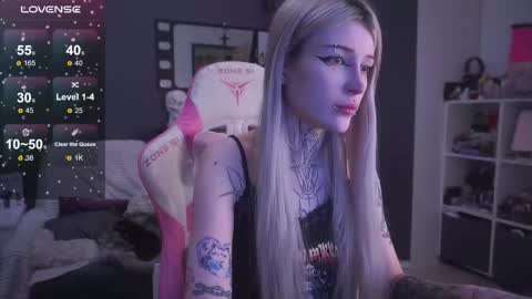 Asya UwU   online show from 4, 2, 2026