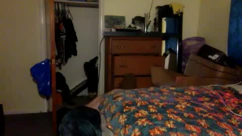 Snapshot of freaktwink420 chatting on 4, 12, 2025 Squirrel twink online show from 4, 12, 2025