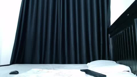 freaky_bunnies online show from 7, 5, 2026