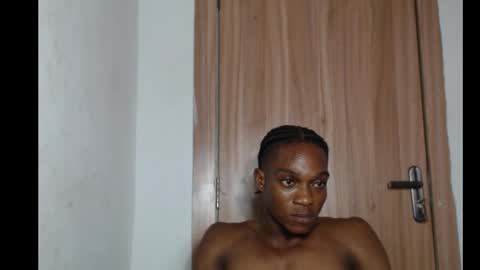 freakyslut30 online show from 5, 3, 2025