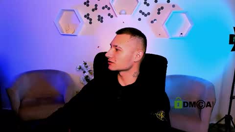 Snapshot of fred_strong chatting on 21, 11, 2025 Freddy online show from 21, 11, 2025