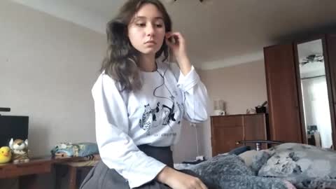 Mia online show from 3, 10, 2025