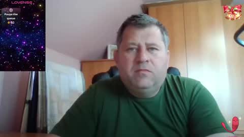 Snapshot of freeboy80180 chatting on 3, 12, 2025 freeboy80180 online show from 3, 12, 2025