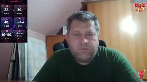 Snapshot of freeboy80180 chatting on 18, 12, 2025 freeboy80180 online show from 18, 12, 2025