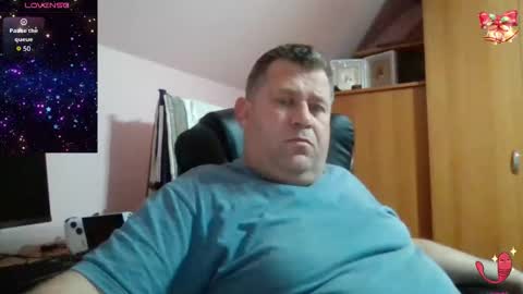 Snapshot of freeboy80180 chatting on 21, 12, 2025 freeboy80180 online show from 21, 12, 2025