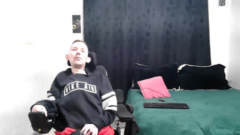 Thomas y Sophia online show from 5, 3, 2025