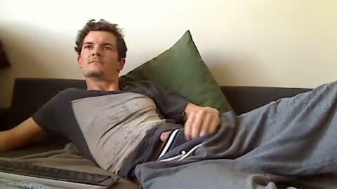 Snapshot of frenchstyle chatting on 28, 2, 2025 frenchstyle online show from 28, 2, 2025