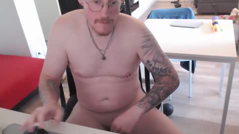 Snapshot of frenumpa86 chatting on 14, 9, 2025 Frenumpa86 online show from 14, 9, 2025