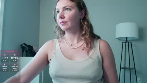 Snapshot of freyafux chatting on 13, 6, 2026 Miss Freya online show from 13, 6, 2026