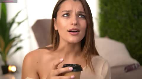 freyaheart online show from 7, 10, 2025